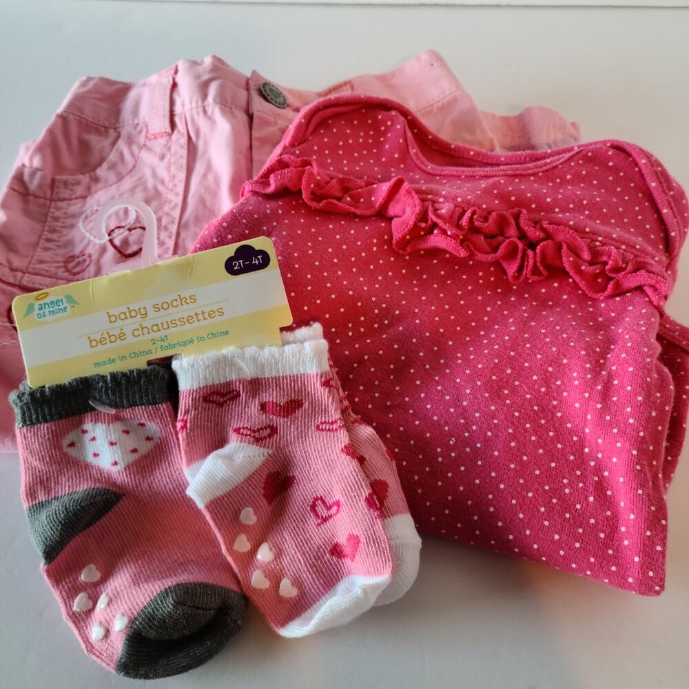 PRECIOUS LITTLE GIRLS OUTFIT FOR VALENTINE'S DAY IN FESTIVE PINK  12 MONTHS